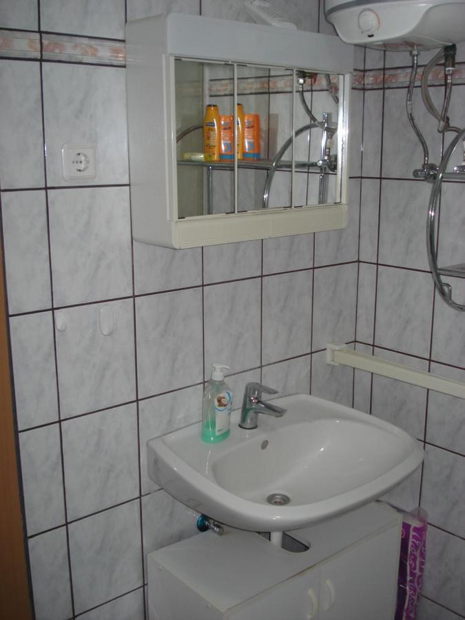 Apartments Zara Vir Bagian luar foto
