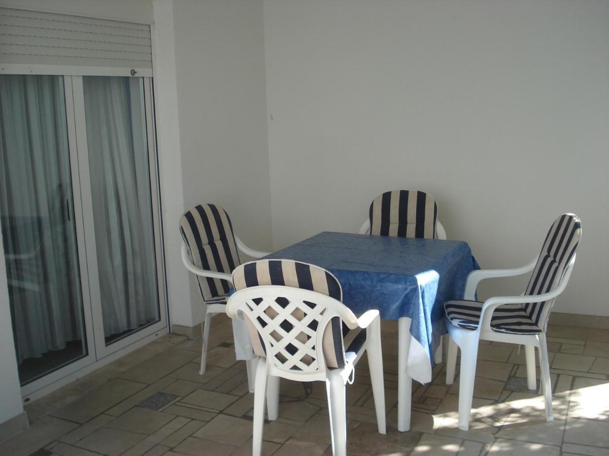 Apartments Zara Vir Bagian luar foto